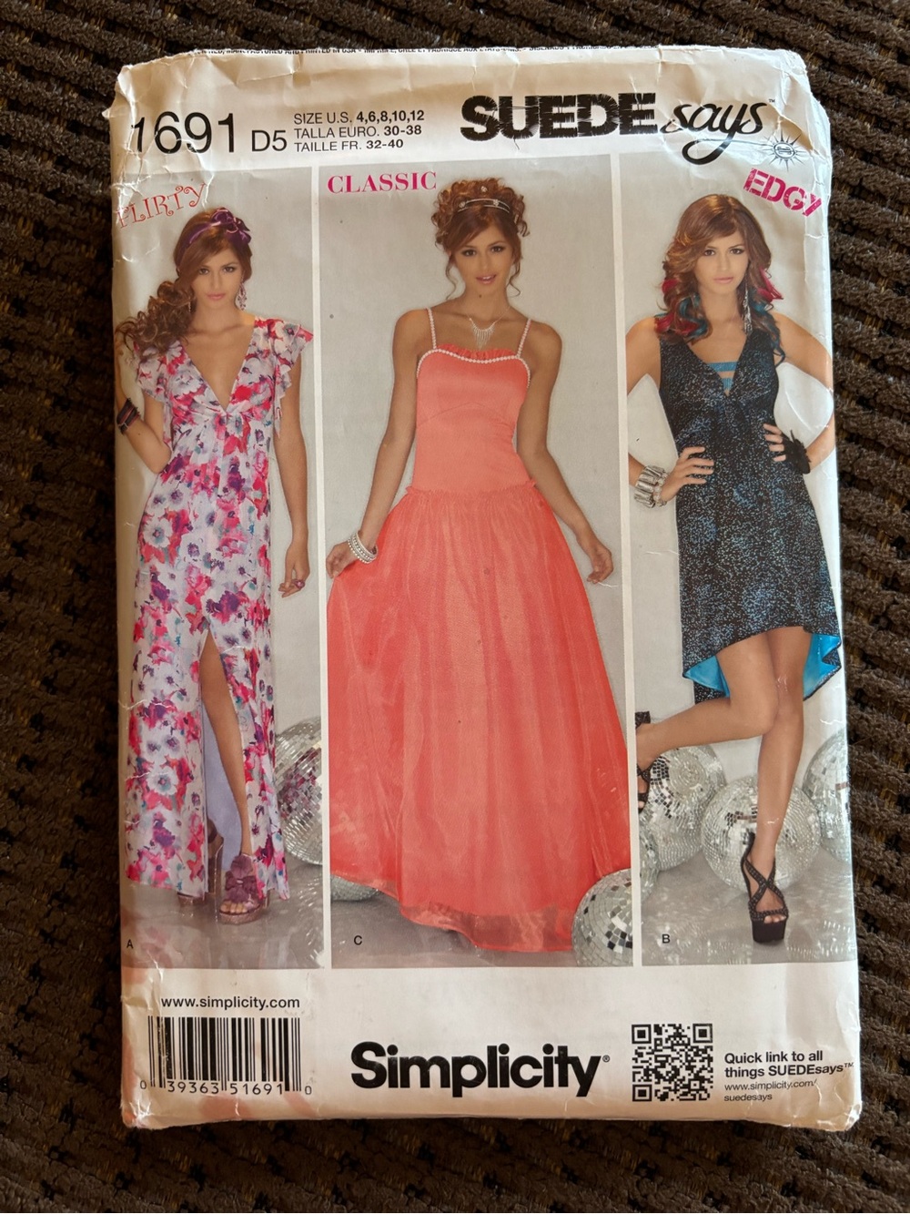 2/$20 Simplicity 1691 SUEDEsays misses' dress sewing pattern sizes 4-12